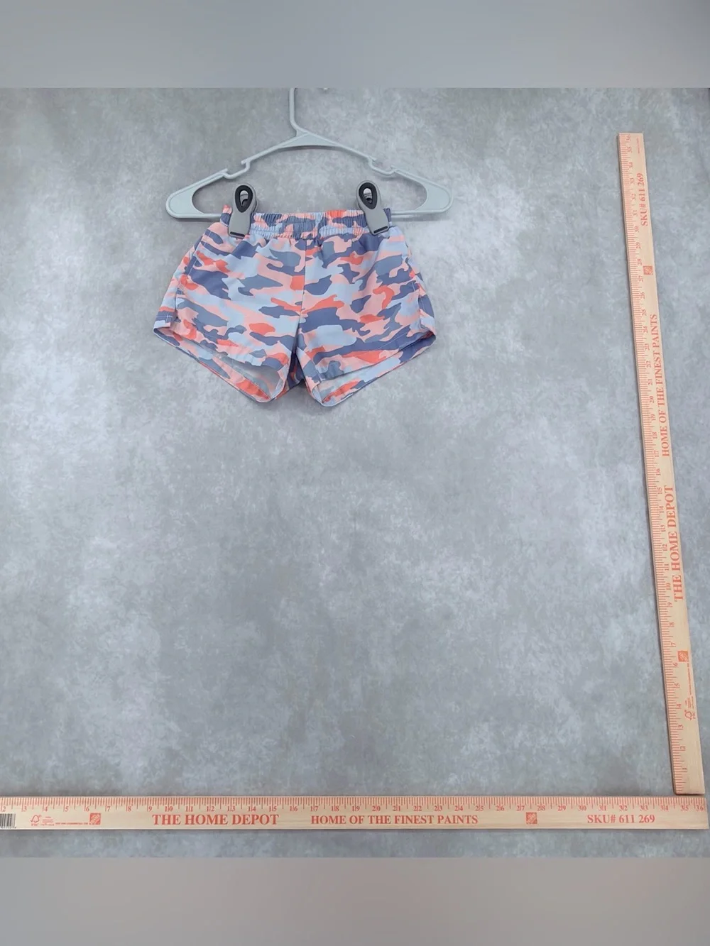 Girls Old Navy Active Light Blue and Coral camo Patterned Shorts 8